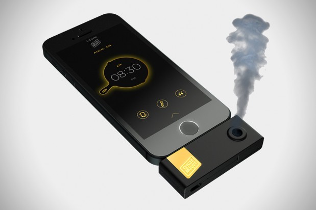 Bacon-Scented-iPhone-Alarm-Clock