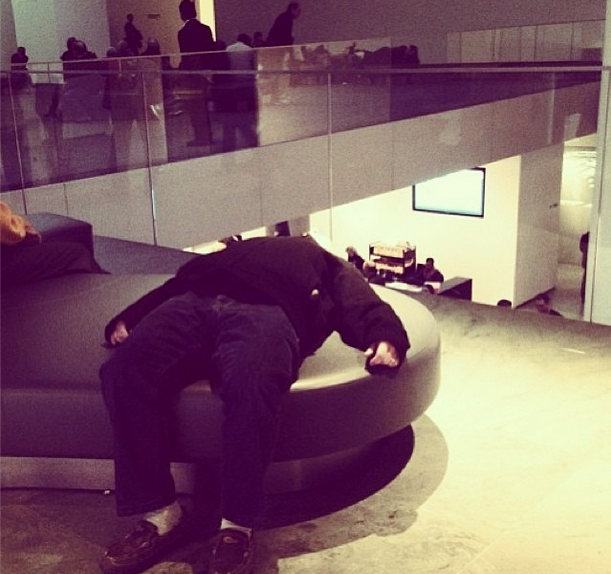 137a89db-d1c3-4334-aa59-f736662a11bc_Men-Shopping-3