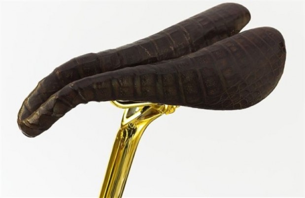 Courtesy of TheHouseOfSolidGold]5