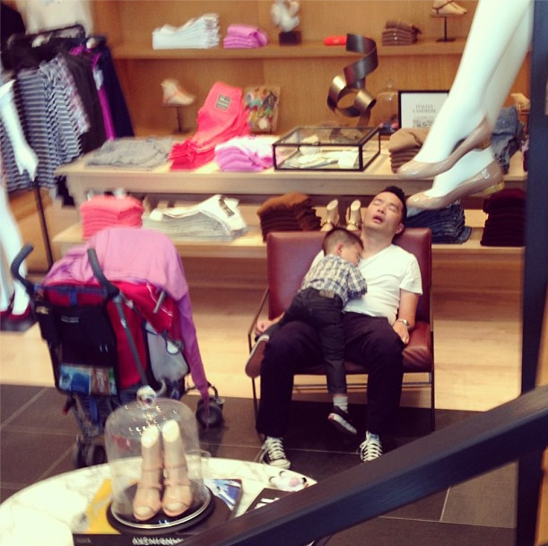 c6051a3f-21e1-4e58-8ddb-4864b877470e_Men-Shopping-10