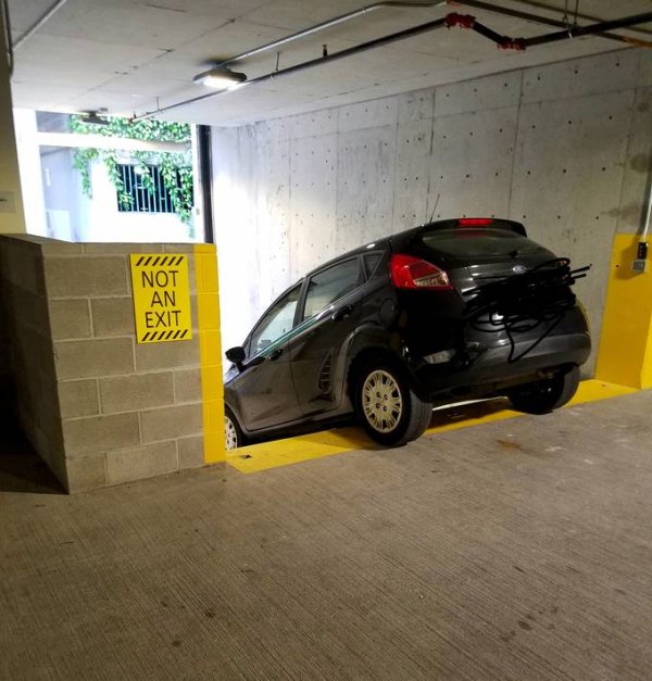 fails-doing-wrong-funny-mistakes-40