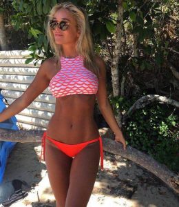 next_stop_bikini_heaven_640_62