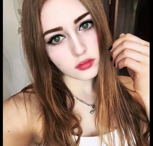 Instagram / Julia Vins