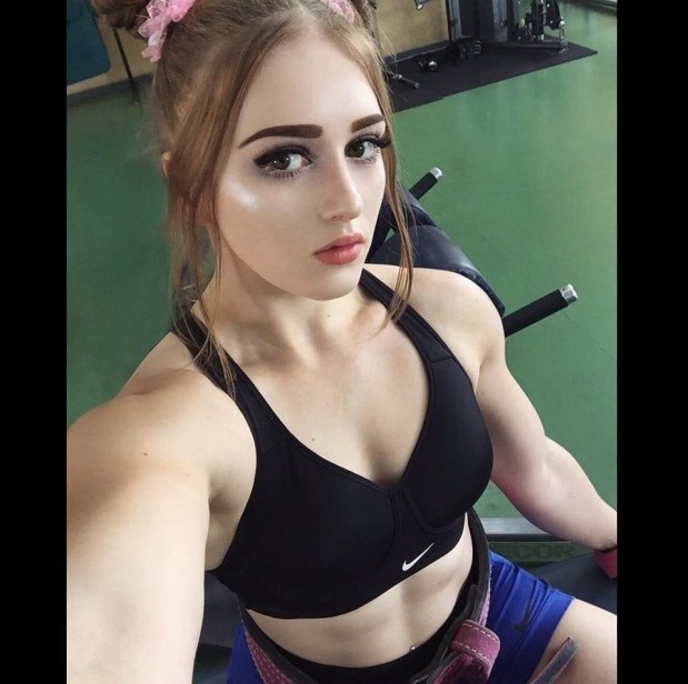Instagram / Julia Vins