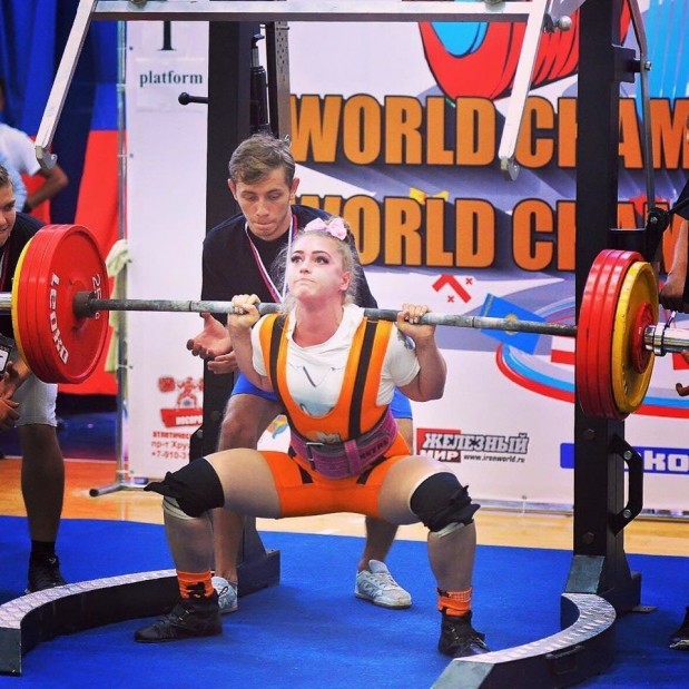 Instagram / Julia Vins