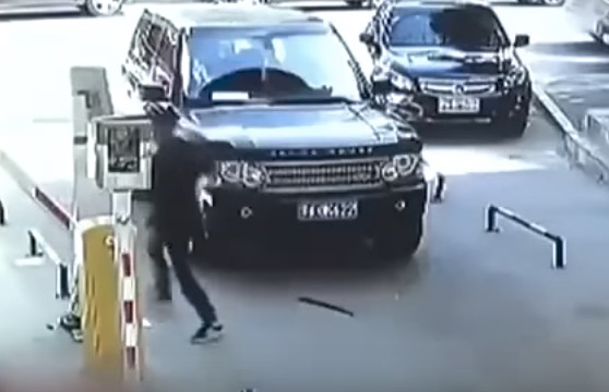 Youtube / Liveleak