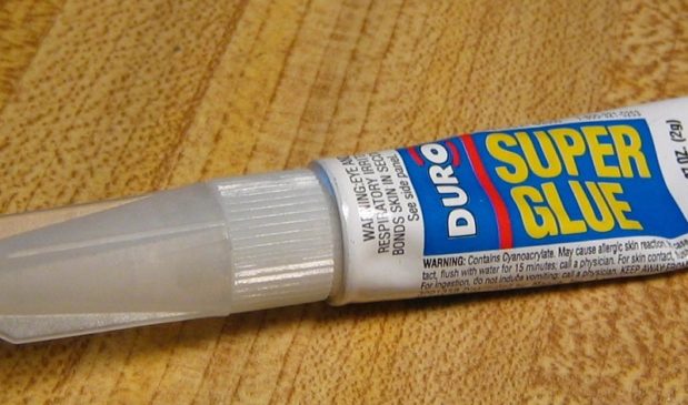 super-glue-wikimedia