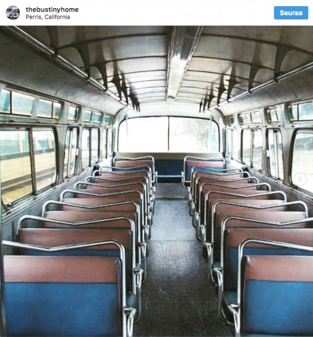 Instagram/ thebustinyhome