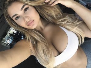 Nainenkuva 2019-2-7 kello 12.52.32